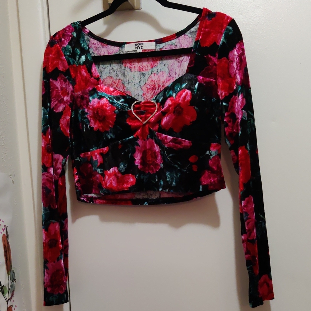 NYC NY Floral Velvet Heart Detail Blouse - Red and Black
